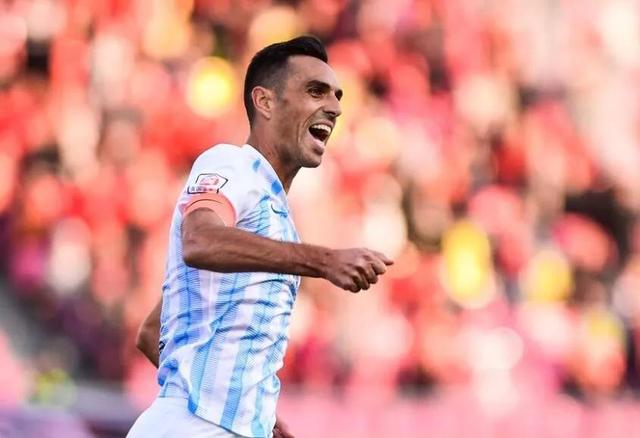 多冠军同时 多冠军同时