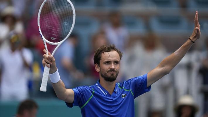 相较之下 相较之下