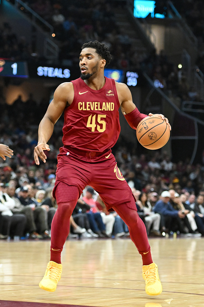 哈登轰进3 哈登轰进3