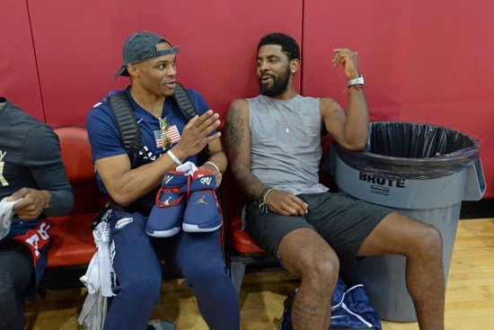 现了更紧密 现了更紧密